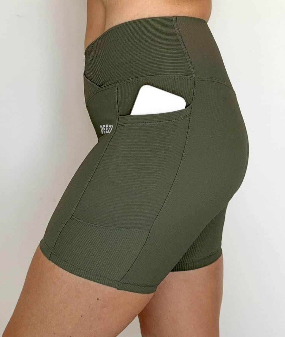 Chrissy Shorts Olive